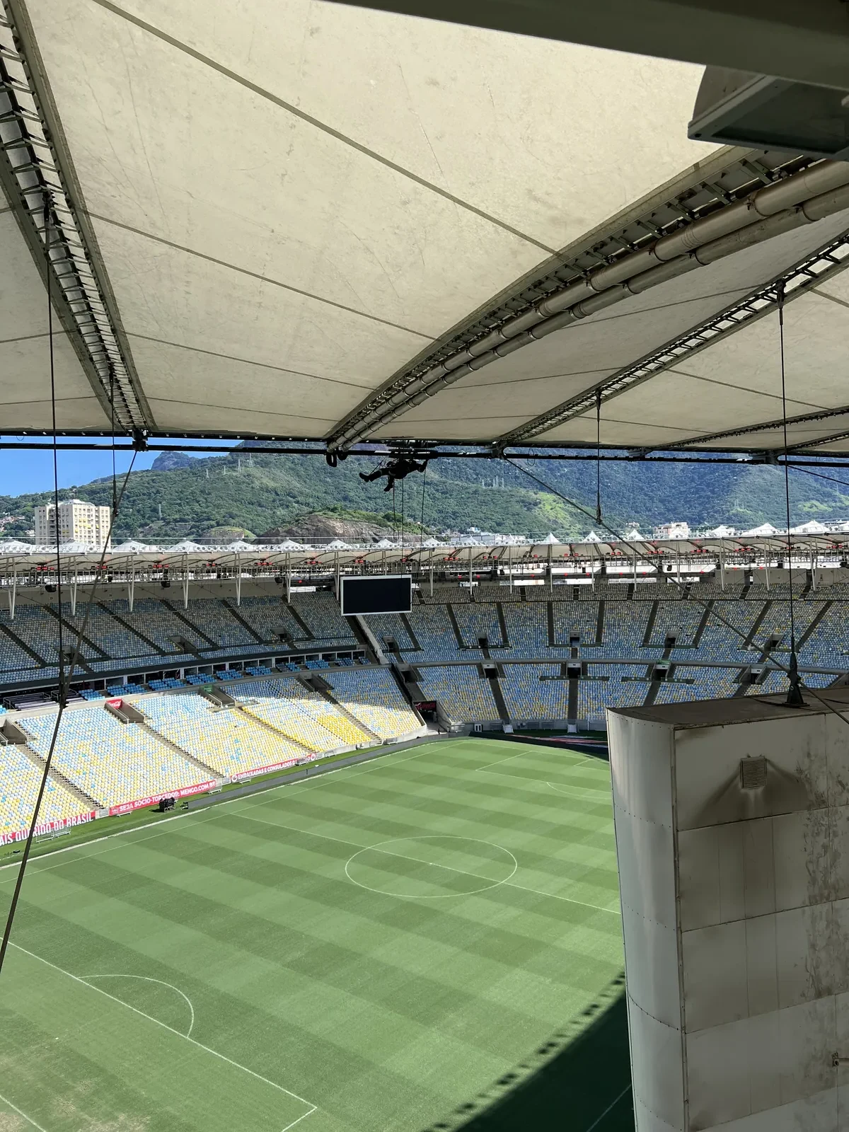 Estrutura metálica preparada para tratamento e proteção anticorrosiva